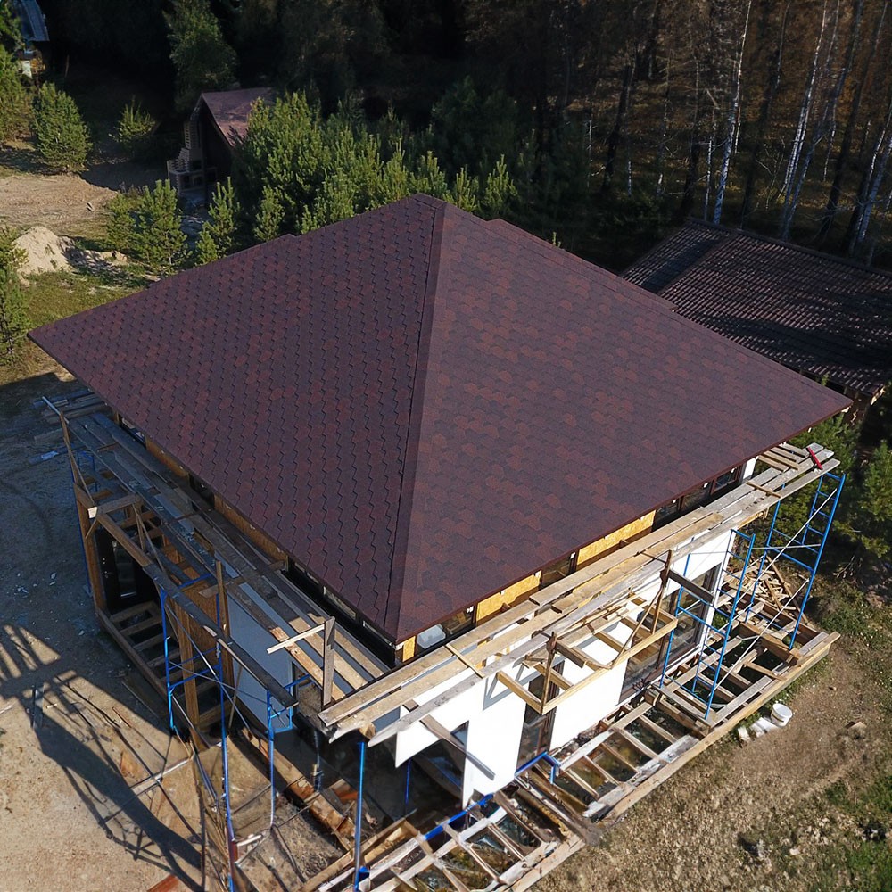 Шатровая крыша в Новой Ладоге и Ленинградской области